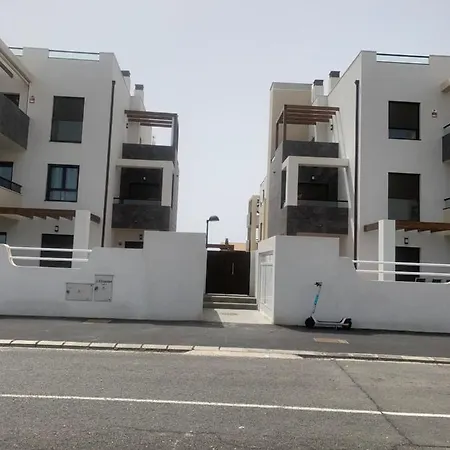 Sunny Luxury With Two Great Sunny - Level Terraces, Two Swimming Pools, In A New Complex Pueblo Majorero, Close To Fuerteventura Golf Club, Next To The , Atlantico Shopping Mall And Casino In Διαμέρισμα *